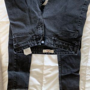 Black hollister skinny jeans